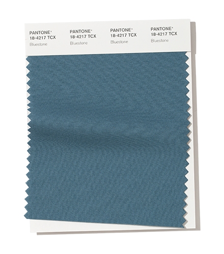 PANTONE 18-4217