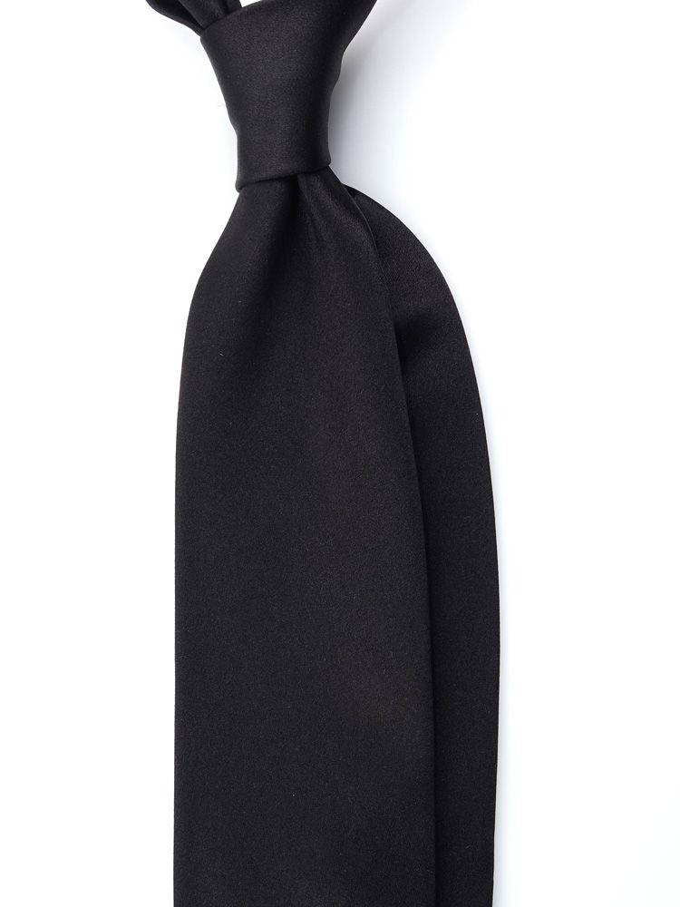 cravatta nera in seta raso adatta per smoking